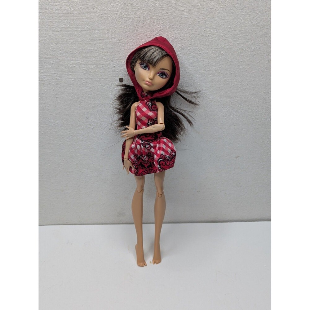 Ever After High Cerise Doll Enchanted Picnic Red Riding Hood READ Articulated